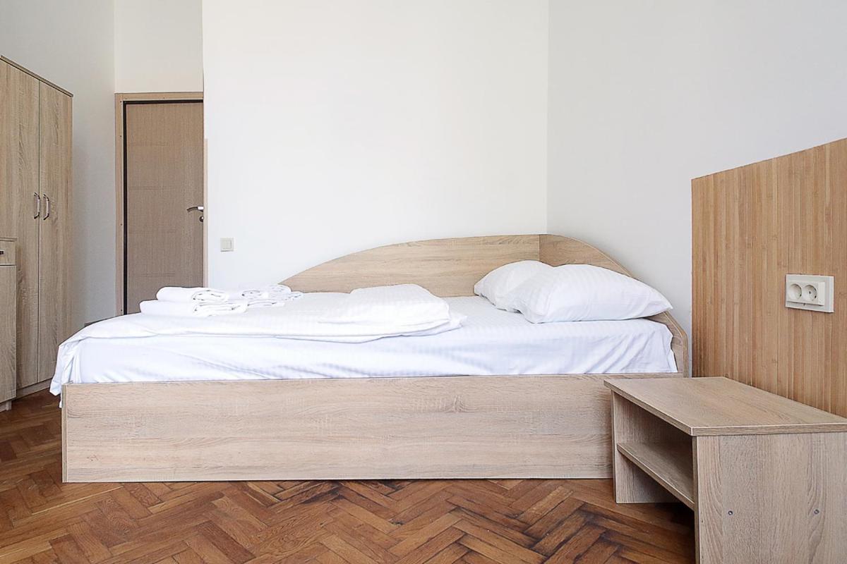 לבוב Buk Apartments On Doroshenka 29 מראה חיצוני תמונה