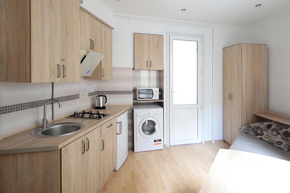 לבוב Buk Apartments On Doroshenka 29 מראה חיצוני תמונה