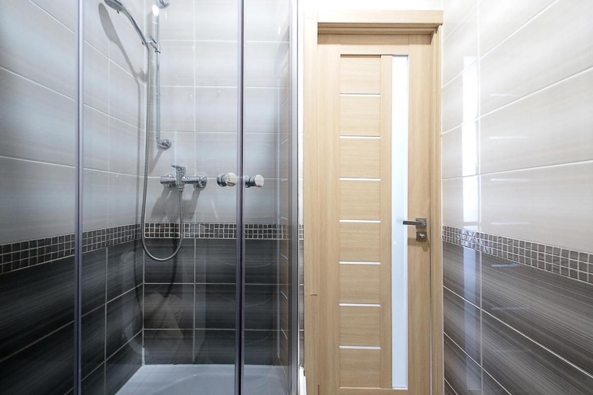 לבוב Buk Apartments On Doroshenka 29 מראה חיצוני תמונה