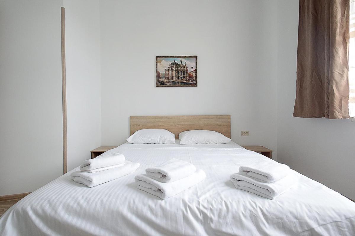 לבוב Buk Apartments On Doroshenka 29 מראה חיצוני תמונה