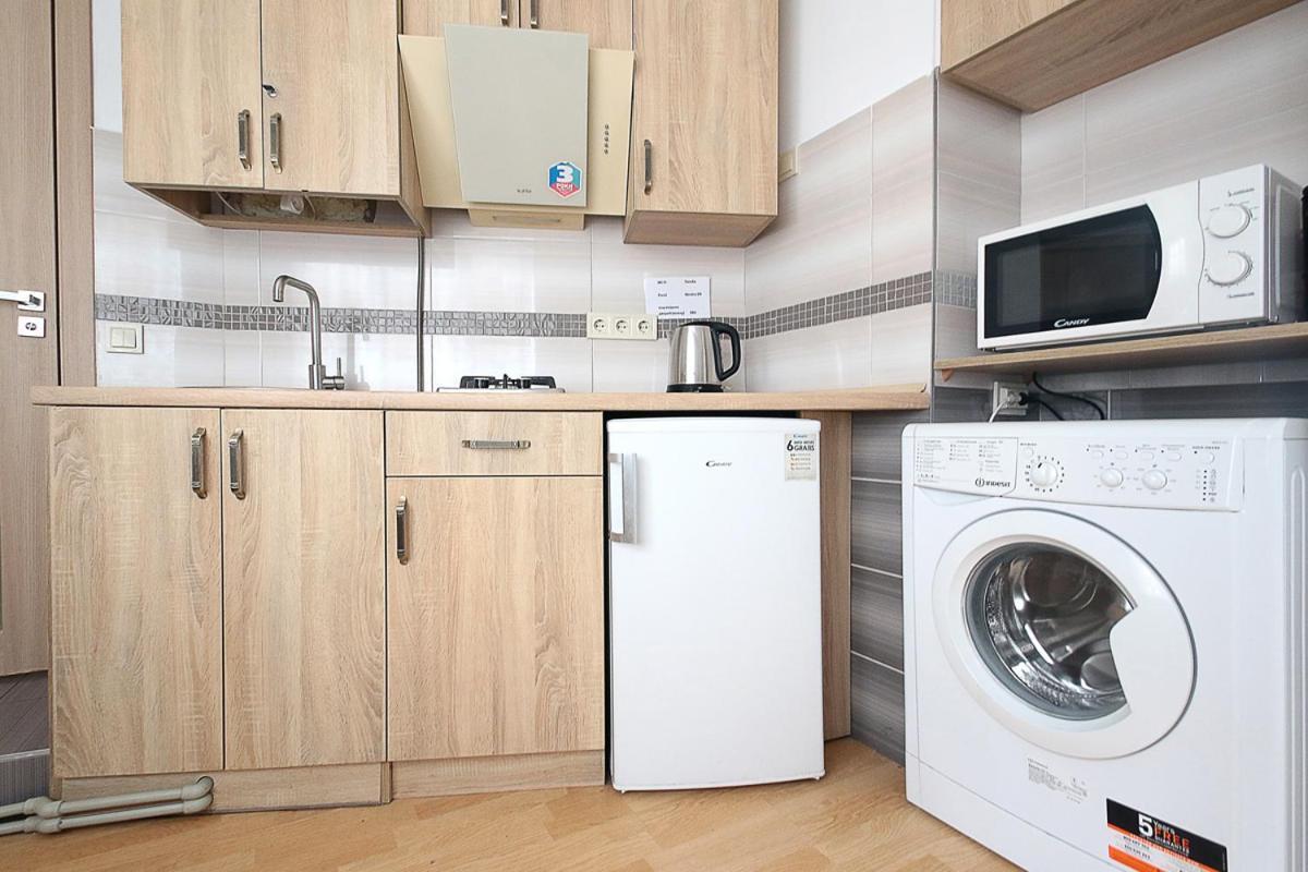 לבוב Buk Apartments On Doroshenka 29 מראה חיצוני תמונה