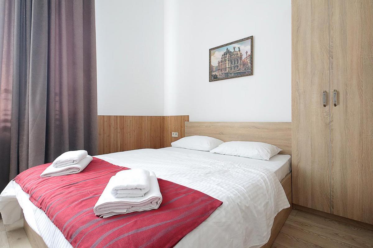 לבוב Buk Apartments On Doroshenka 29 מראה חיצוני תמונה