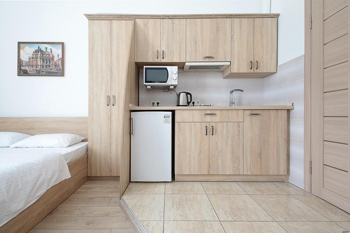 לבוב Buk Apartments On Doroshenka 29 מראה חיצוני תמונה