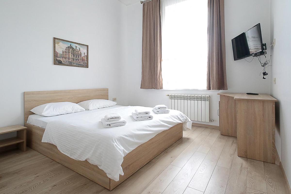 לבוב Buk Apartments On Doroshenka 29 מראה חיצוני תמונה